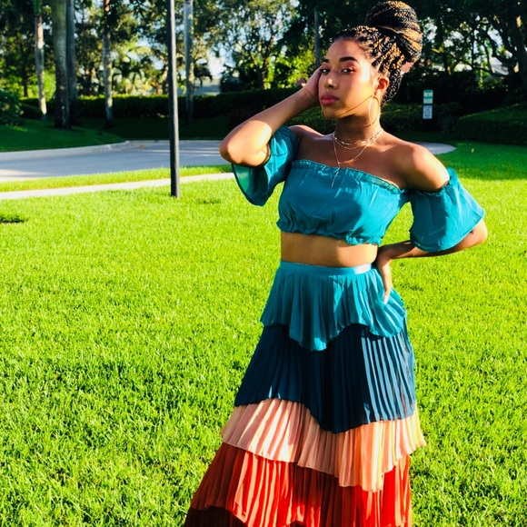 Two piece skirt set - Picture 4 of 6